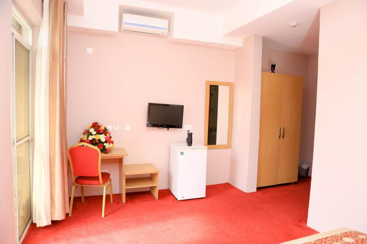 Hotel 7 Seasons Entebbe Ngoại thất bức ảnh